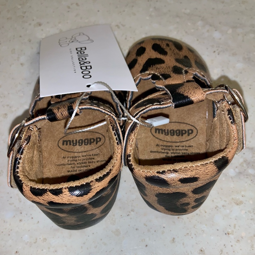 NWT Animal Print Mary Janes - Picture 5 of 9